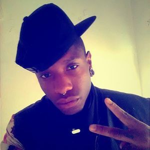 Meet your Posher, Leo